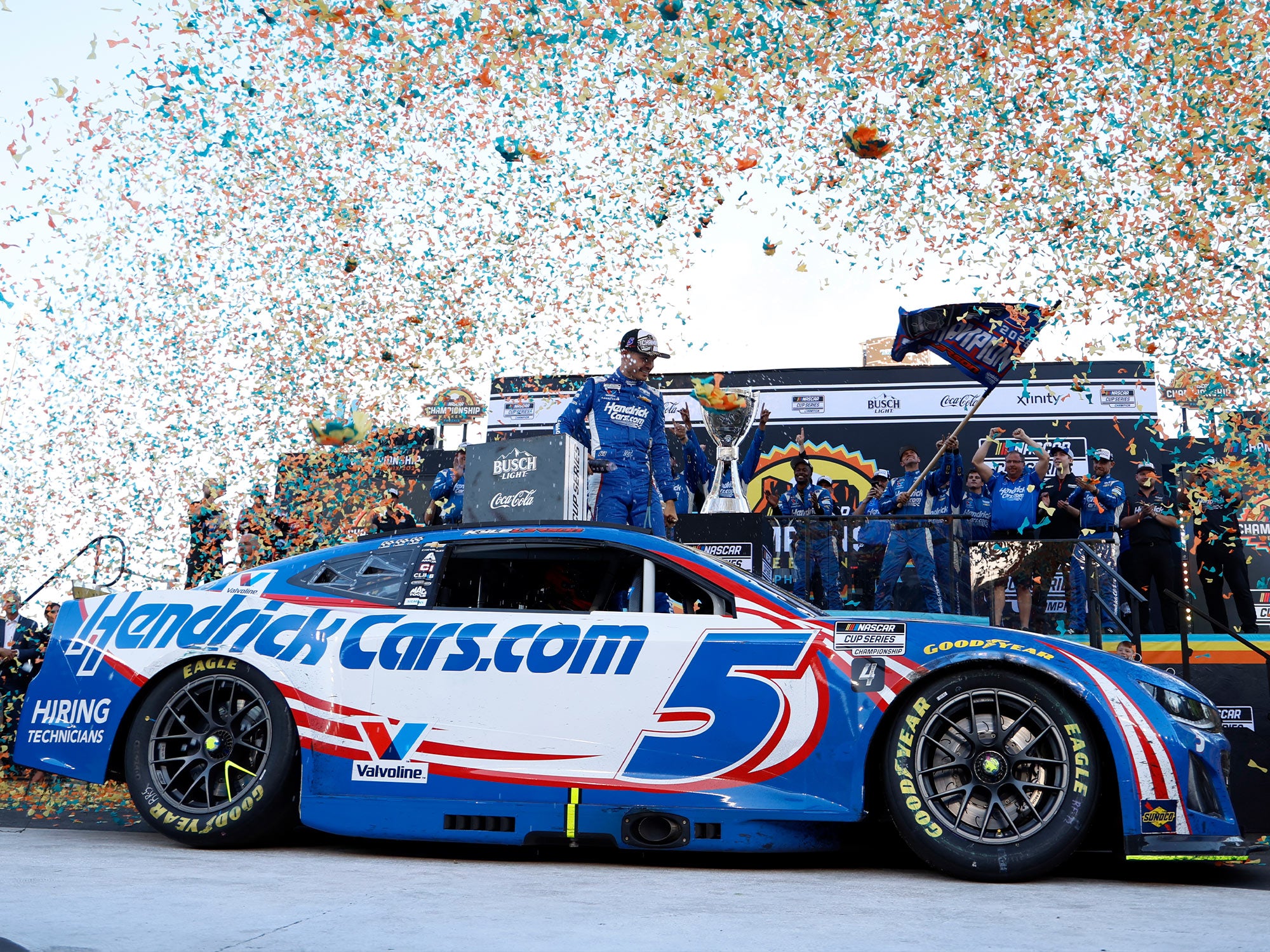 *PRE-ORDER* Kyle Larson No. 5 2025 Phoenix Race Version 1:24 Scale Diecast